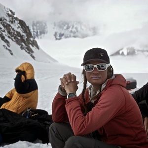 Meet your Posher, Caitlin